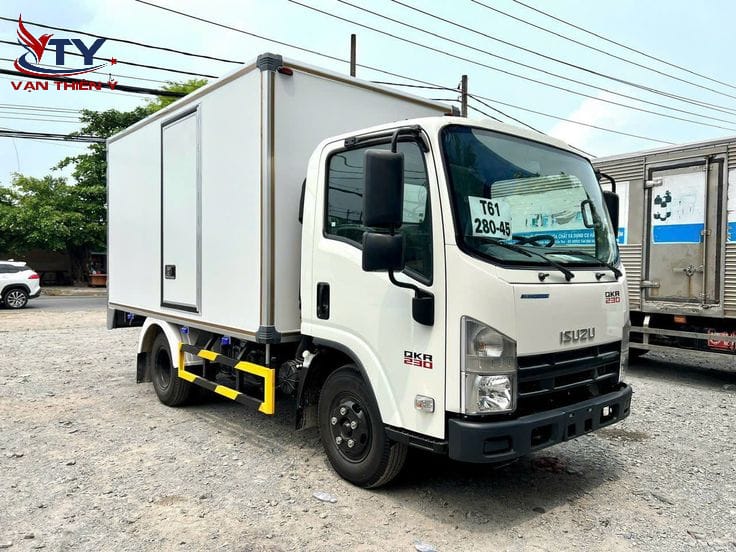 Tự mua xe hay sử dụng dịch vụ cho thuê xe tải theo tháng?