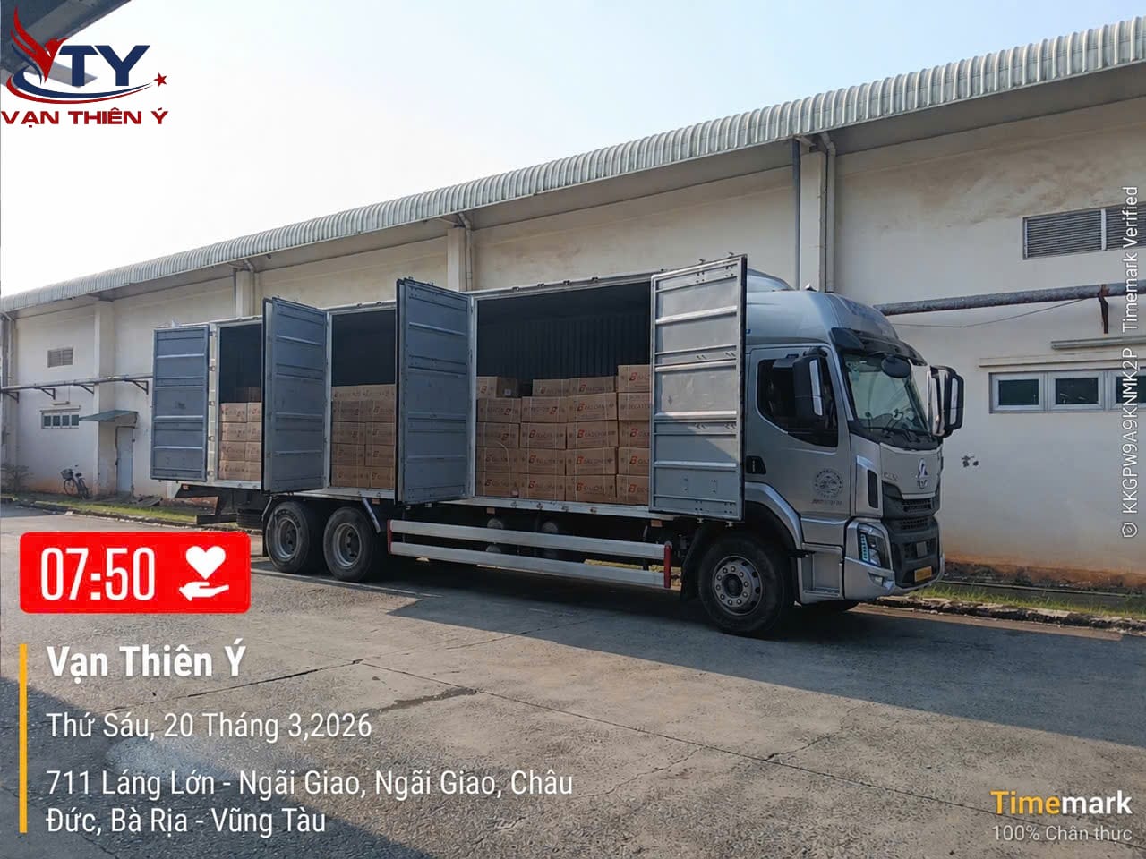 Xe chuyên dụng vận chuyển trong nước hàng đi liên tỉnh