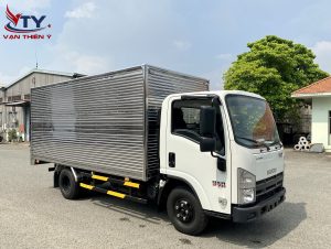 Xe 9 tấn chở nông sản có được trang bị bạt che chống mưa nắng không?